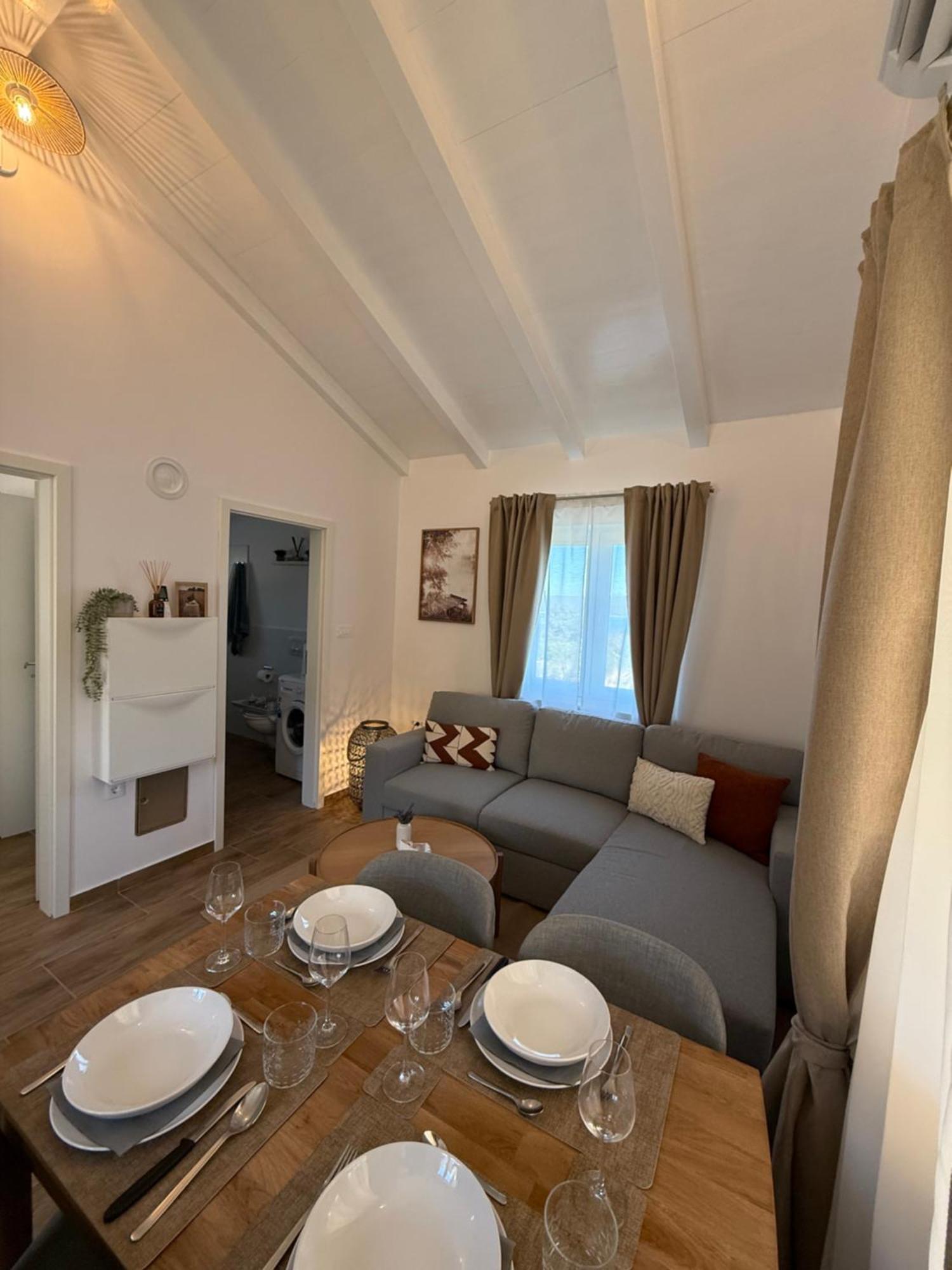 Guest House Lena, Nerezine, Mali Losinj Exterior foto